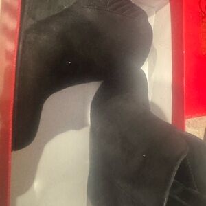 Elegant Black Women's Shoes